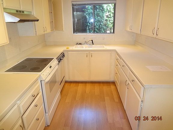 3rd image of 13259 15th Ave NE