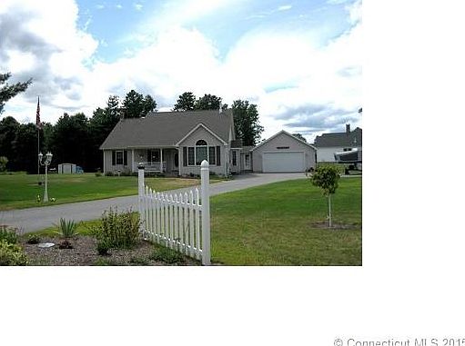 5th image of 91 Gloria Ave