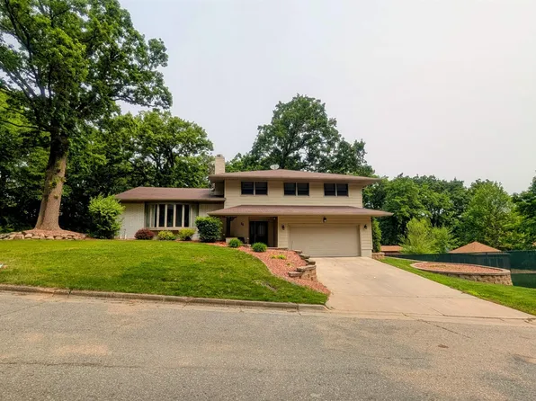 21 Westwood Ct, Estherville, IA 51334