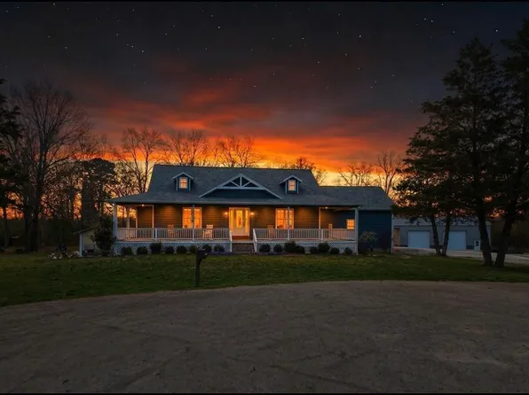 1351 Cedar Ln, West Plains, MO 65775