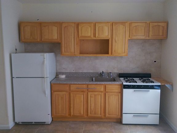 5th image of 4213 28th Ave APT A1