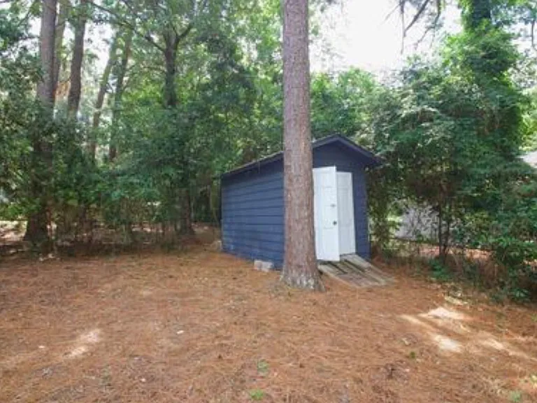 105 S Ridge St — Photo 33