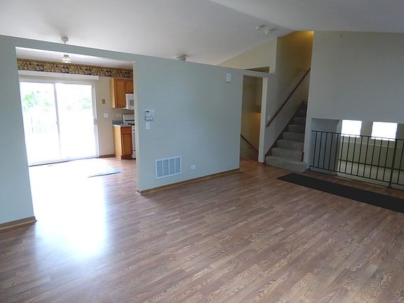 5th image of 2780 Hillsboro Ln