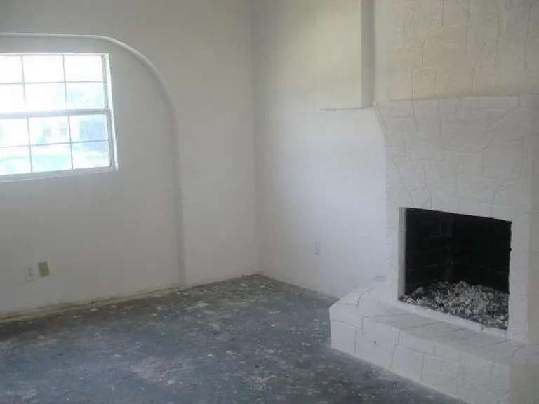 740 White St — Photo 4