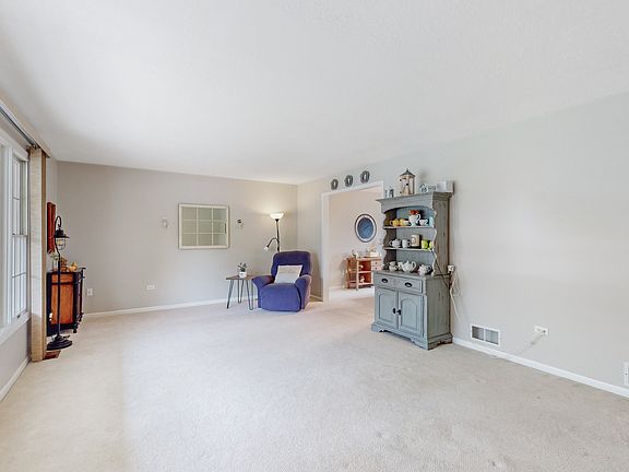 3rd image of 1505 Eagle Vista Dr
