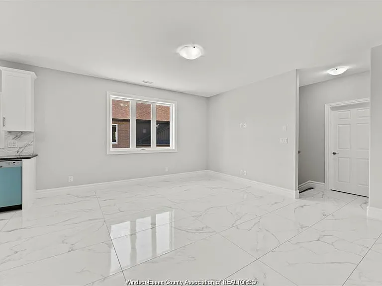 2280 Daytona Ave #D — Photo 7