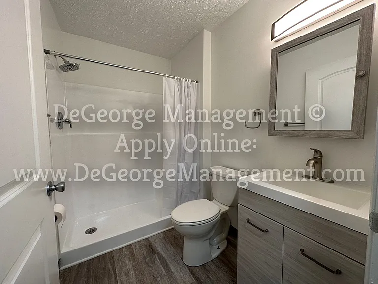 Pine Ridge Apartments — Photo 22