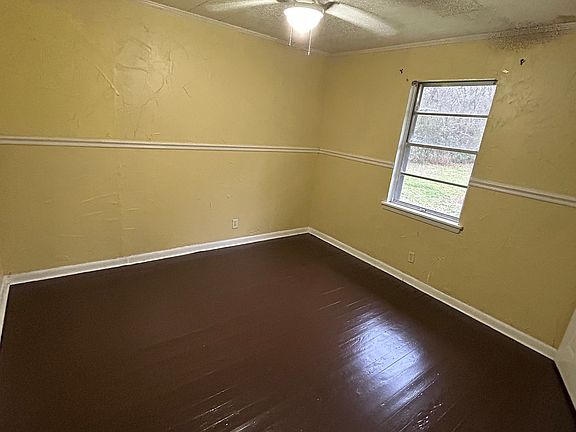 3rd image of 8449 Denny Dr