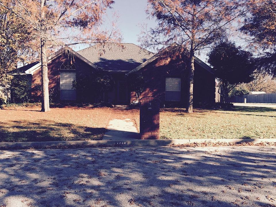 1st image of 7224 Century Dr
