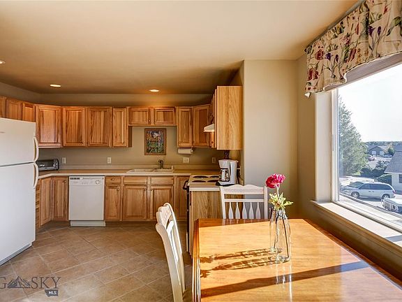 5th image of 1203 Wineglass Ct APT C