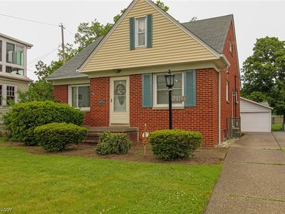 28101 Lake Shore Blvd, Euclid, OH, 44132