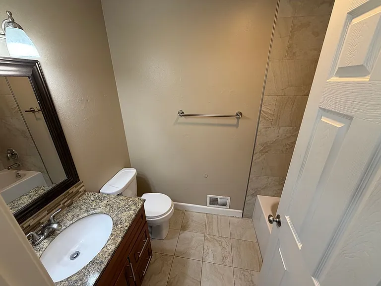 5619 42nd Street — Photo 13
