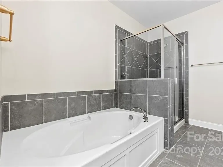 733 Herrin Ave — Photo 16