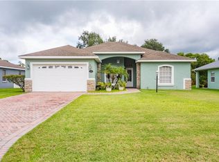 1751 Oakwood Estates Dr, Plant City, FL 33563