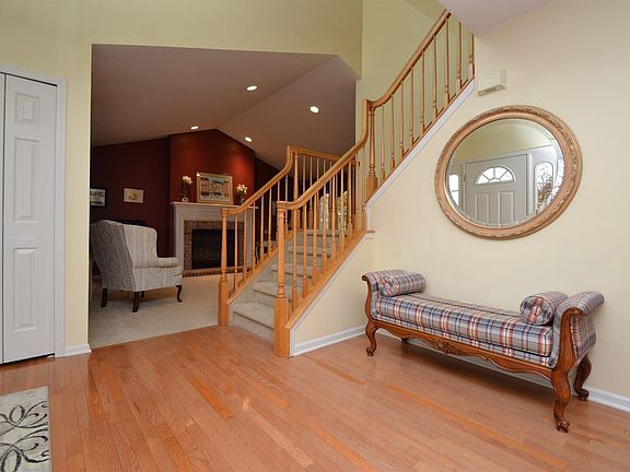 2nd image of 6214 Vineyard Ave