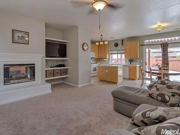 3rd image of 405 Dove Dr