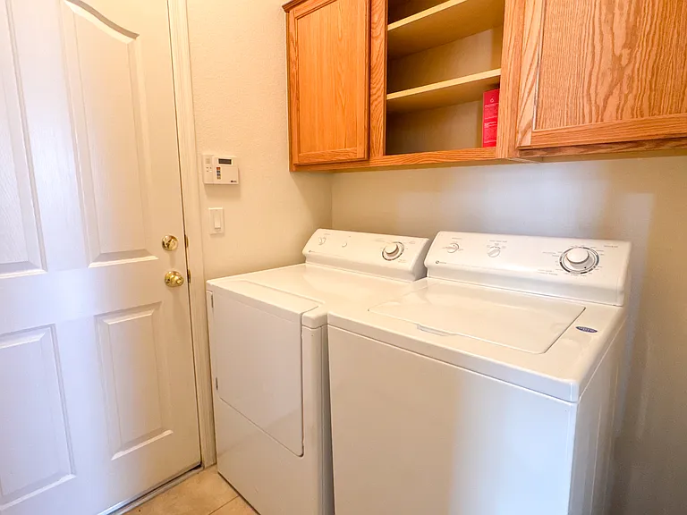 10724 Windrose Point Ave — Photo 29