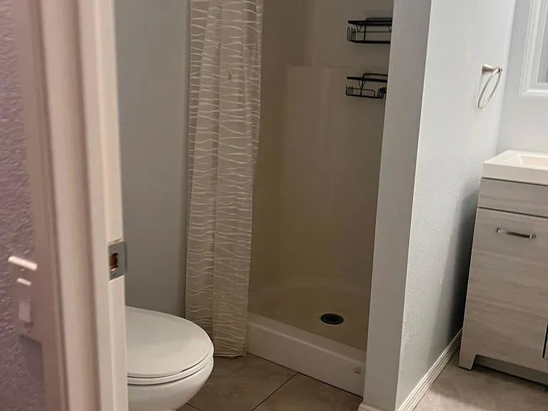948 Martinique Dr — Photo 11