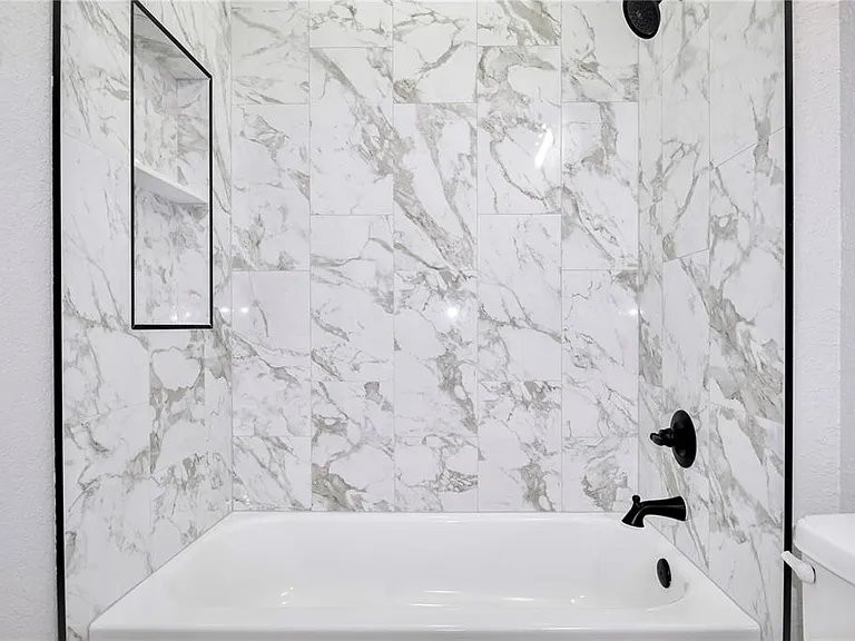 7335 Domenico St — Photo 27