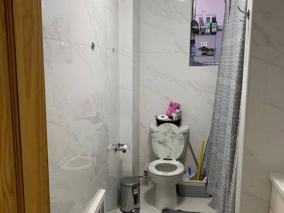 3rd image of 40 Bay 37th St APT 1