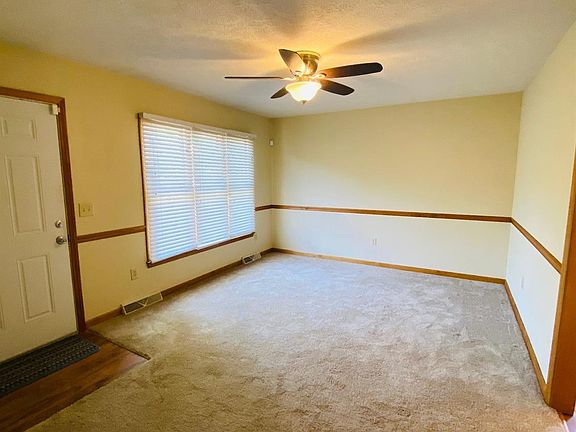 3rd image of 1096 Ash Ave Lot 25