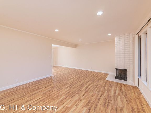 5th image of 1967 Desert Cir APT 1