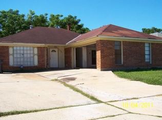7230 Voyageur Ct, New Orleans, LA 70129