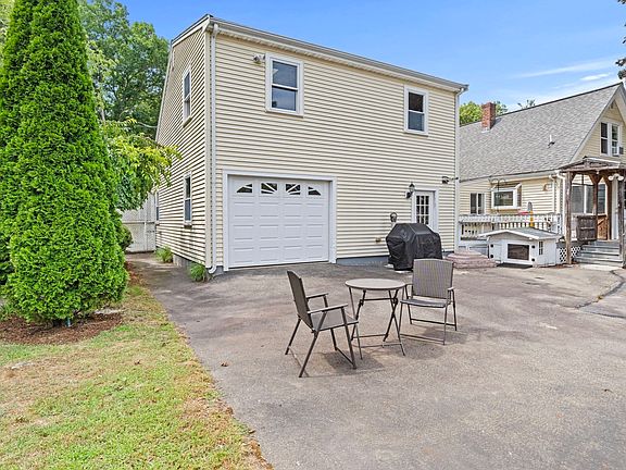 4th image of 27 Corey St