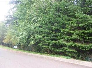 1365 Kristi Loop, Lakeside, OR 97449