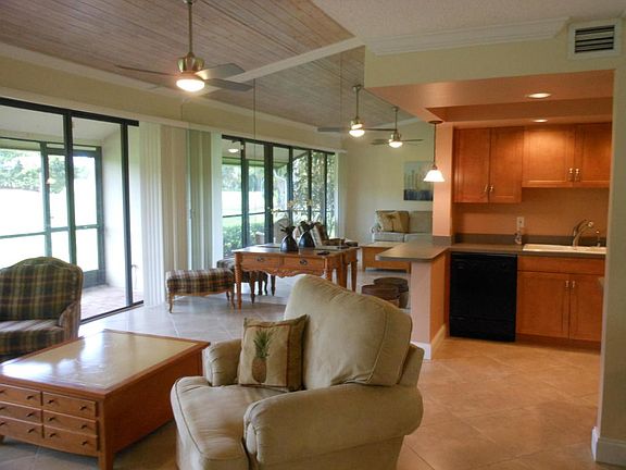 LIVING & DINING ROOM