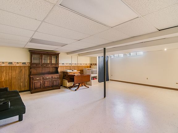 4th image of 16765 Truwood St