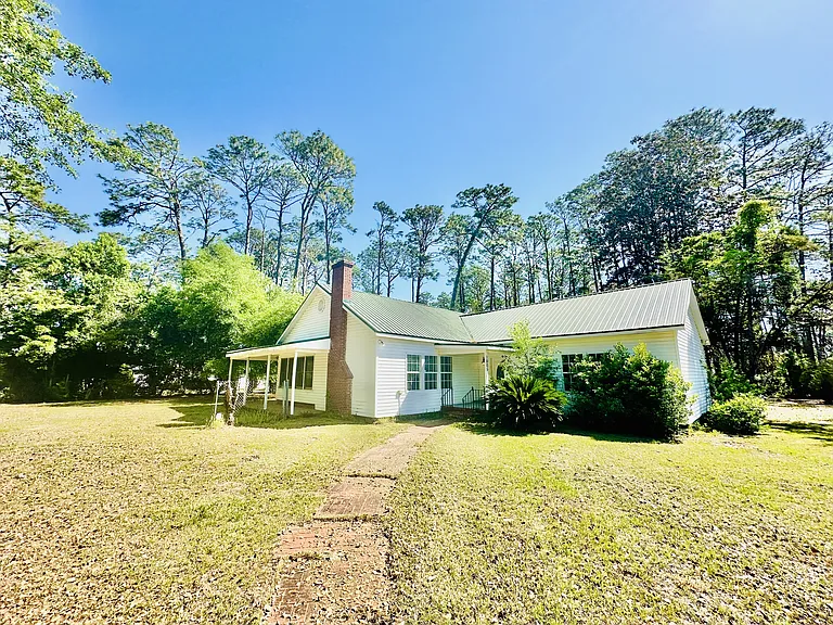 1005 Seminole Trl — Photo 1