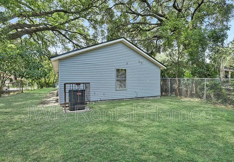 2069 Talladega Rd — Photo 14
