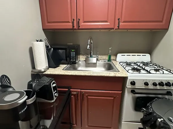 474 Ninth Avenue image 7 of 13