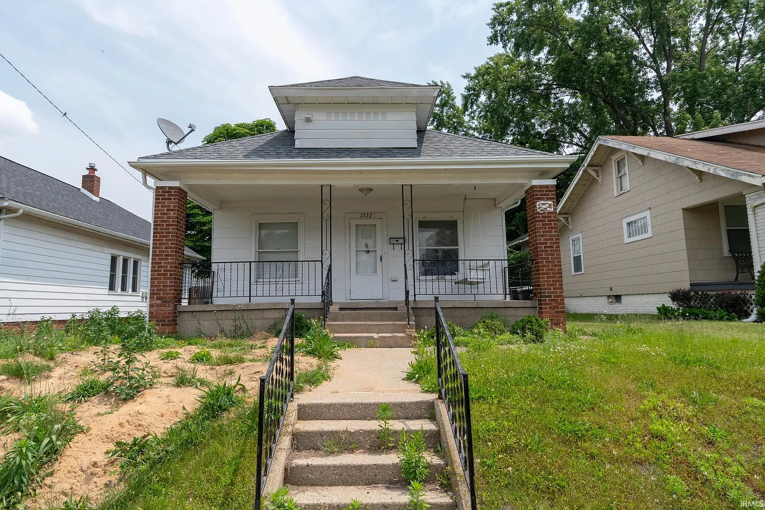 1722 Nash St photo 1