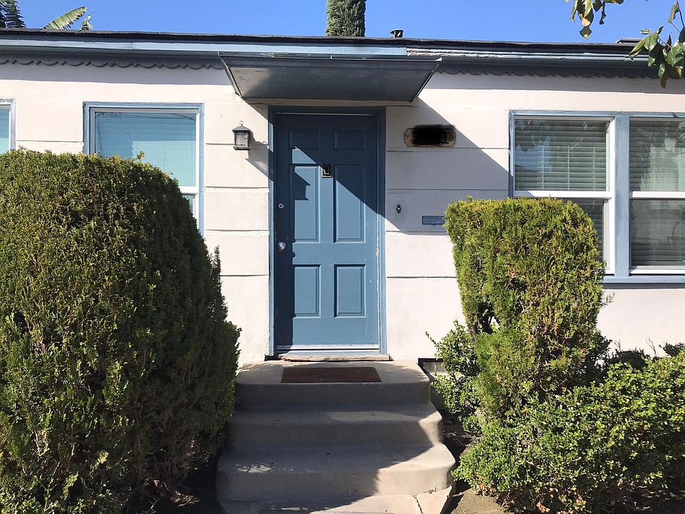 1st image of 2711 S Budlong Ave