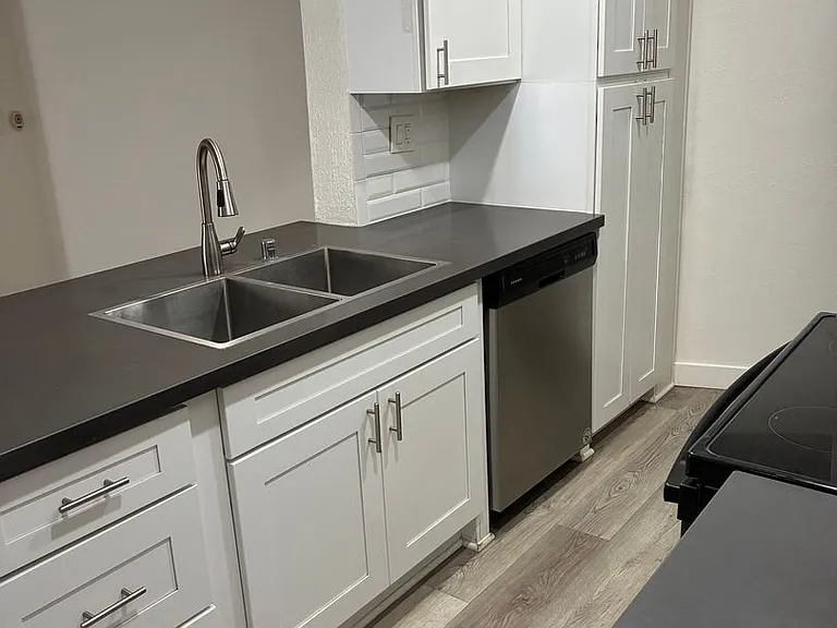 125 - Cedar Regency — Photo 15