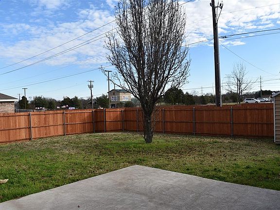 5th image of 1212 Ashford Dr