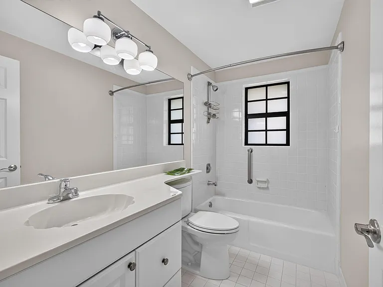 11354 Briarwood Pl — Photo 32