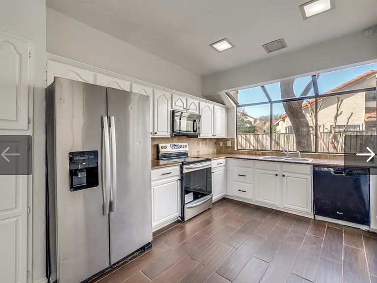 8901 Casa Dr — Photo 9