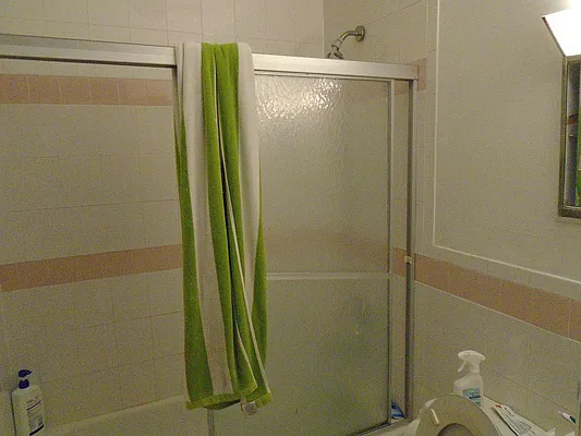 Rented by 18 REALTY | media 33