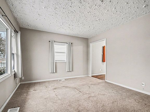 4th image of 3724 Carroll St