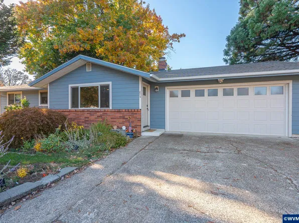 873 SW Marian Ct, Dallas, OR 97338
