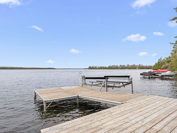 5th image of 39 Peace Point Rd