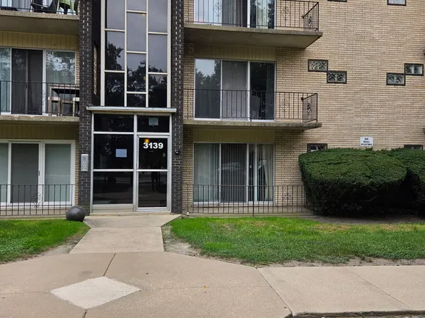 3139 Bernice Rd APT 2, Lansing, IL 60438
