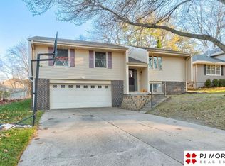 16333 Dorcas St, Omaha, NE 68130