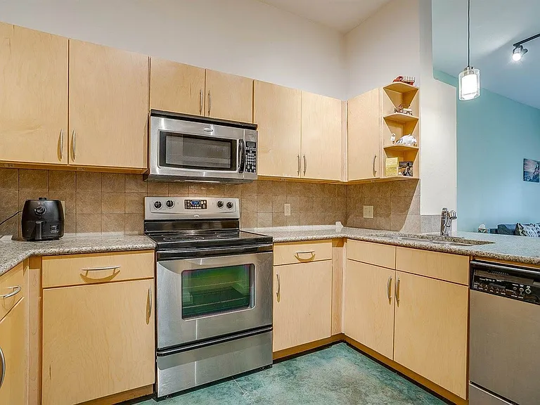 201 W Lancaster Ave #208 — Photo 4