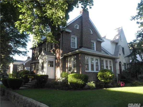 168-01 32nd Avenue image 1 of 2