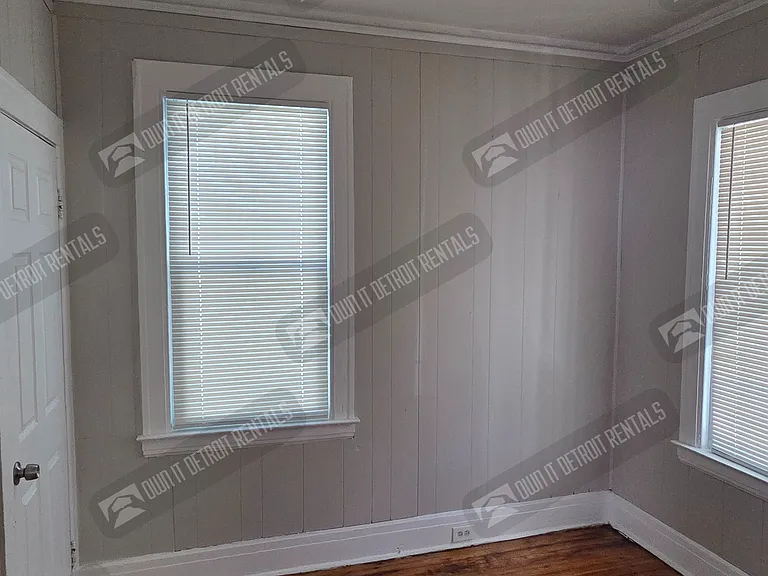 5571 Fairview St — Photo 7