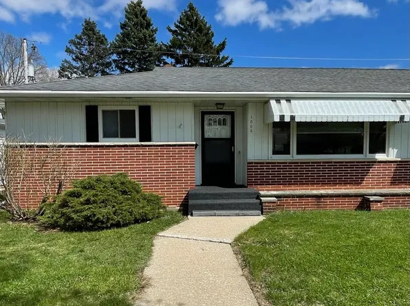 1004-1006 N Sumac Dr, Janesville, WI 53545